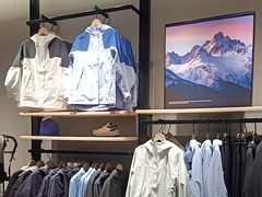 -凯乐石KAILAS(万国奥特莱斯店)