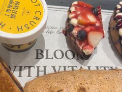 -HOT CRUSH趁热集合·现烤面包(上海环球港店)