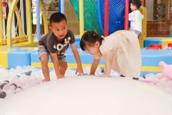 -泛尼尼儿童乐园(文化广场店)