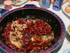 -何师傅美蛙鱼头(汉街店)