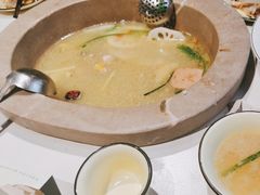 -七采菌园·野生菌石锅鱼(环城北路店)