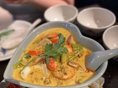 -大头虾越式风味餐厅(光明广场店)