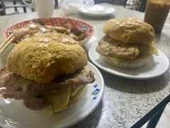 猪扒蛋菠萝包-沙溪兄茶餐厅