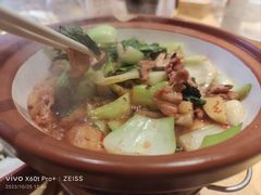 -头上红煨盐鸡·非遗院子餐厅