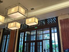 -亚龙湾希尔顿自助餐厅·海鲜·烧烤·沙滩BBQ·现场乐队