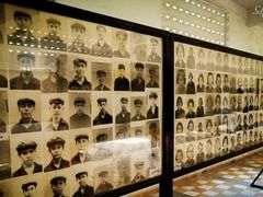 -吐斯廉屠杀博物馆