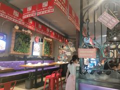 大堂-俭寨大盘鸡·缸子肉·小公鸡·新疆菜(云通店)
