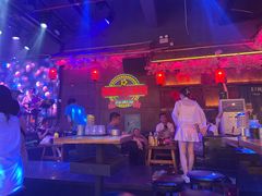 -喜鹊音乐酒馆(西街店)