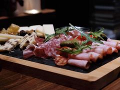冷肉拼盘橄榄-Bistro Les Lilas丁香花小酒馆
