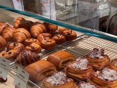 -VERIE BAKEHOUSE