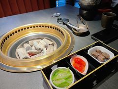 -铭牛烧肉·和牛海鲜自助(高新月牙湖店)