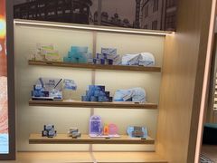 -茂昌眼镜(南京东路店)