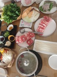 -爱陪伴尊享月子中心(国际店)