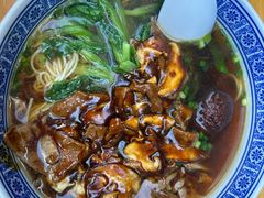 -沪西老弄堂面馆(定西路店)