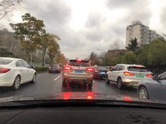 -杨高南路(地铁站)