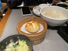 烤破酥包-云海肴·汽锅鸡·云南菜(高德置地店)