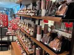 -Laderach 莱德拉(上海环贸iapm店)