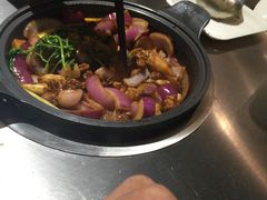 -胡须佬鸡煲四季火锅店(石厦西村直营店)