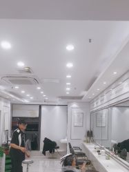 -镁连社·美联社