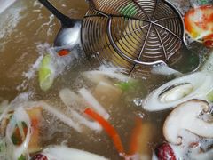 -乡土黄·鲜牛肉火锅·小龙虾(兴业街店)