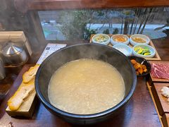 -银米·云南传统过桥米线(双廊黑金冠店)