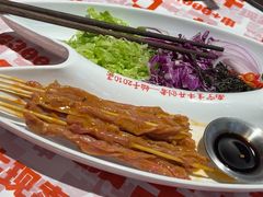 -威记烧嘢·南宁烧烤·超级生牛(绿地店)