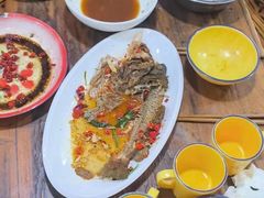 -老三样·美食研究中心(世贸路店)