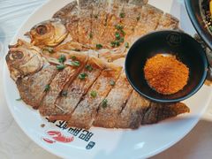 -肥肥虾庄·金牌油焖大虾(首义路店)