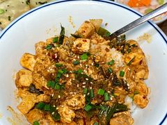 -李与白包子铺(桐梓林店)