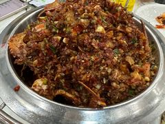 -凤凰路何眼镜香辣蟹(花果园店)