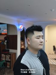 -理昂男士理发店 Barber shop
