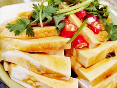 皮蛋拌豆腐-争鲜·鲍鱼鸡煲(美邻中心店)