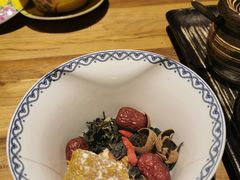-百年吾吾子手抓肉羊羔肉(山西巷店)