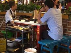 露天位-钢管厂歆瑞源油卤串串香(春熙路太古里店)