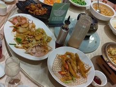 -卢家湾大酒店(诸暨店)