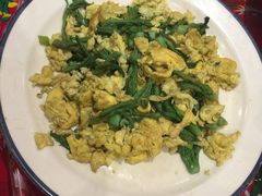 -闯关东东北农家菜(崂山石老人店)