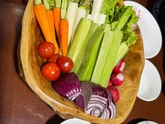 -辰鼎水汇串吧·胶东小船海鲜(平乐园店)