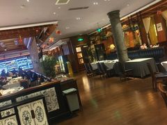 -八府香鸭·啫啫煲(华山路店)