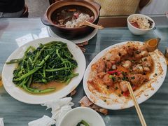 -容里煲仔饭(利丰北路店)