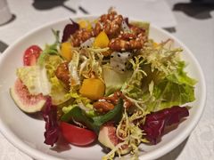 橄榄油琥珀桃仁鲜蔬-旺顺阁鱼头泡饼(小红门店)