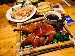 -老滇山寨•云南特色菜•地方菜•民族风情歌舞表演(金碧店)