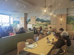 -星巴克臻选(华堂·新辰汇店)