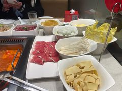 -海底捞火锅鲜切牛肉主题店(长寿路店)