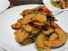 -品海楼·大连海胆锅贴馆(东港店)