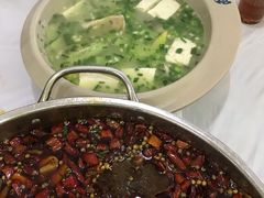 -余家庄肥肠鱼地方汤锅(银杏大道店)