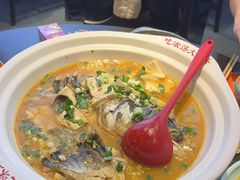 -川流不息·地道川菜·小龙虾(松东路店)