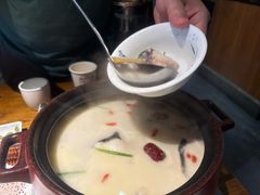 鱼钩鱼炖汤-老阿爸鲜鱼土菜(昆山花桥店)