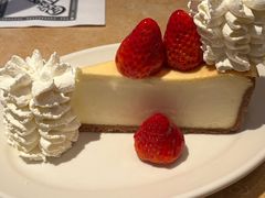 鲜草莓芝士蛋糕-The Cheesecake Factory芝乐坊餐厅(兴业太古汇店)