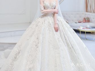 婚纱礼服试纱分享   这款婚纱一上身 