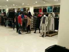 -优衣库(红谷滩万达店)